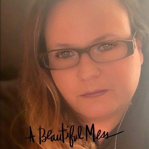 Meet your Posher, Angie